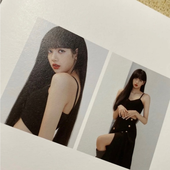 BLACKPINK *THE ALBUM*| 3D Photobook - Picture 4 of 6